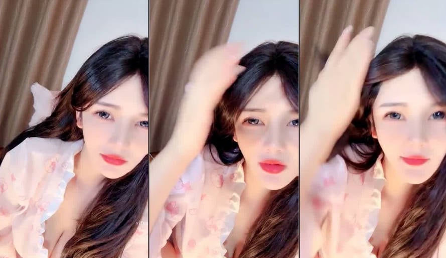 高颜值白领【蒲希】新人女神明星级别 全身雪白肌肤 真正的巨乳翘臀 逼毛性感粉嫩小穴 蛋蛋自慰流淫水 (2)
