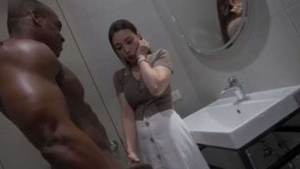 漂亮美胸少妇啪啪